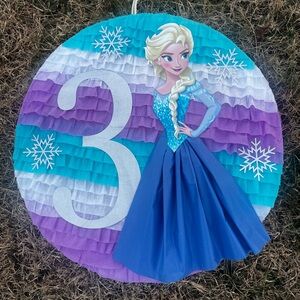 Elsa Circle Pinata